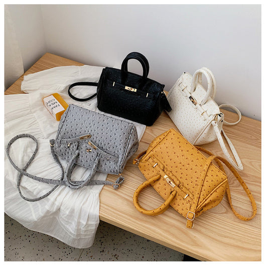 Bolso de Mano con Patrón de Avestruz - Image 17