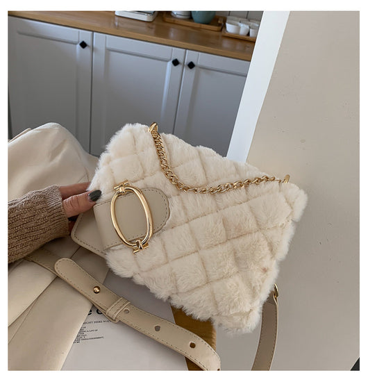 Bolso Mensajero Acolchado de Lujo para Mujer con Cadena Dorada - Image 24