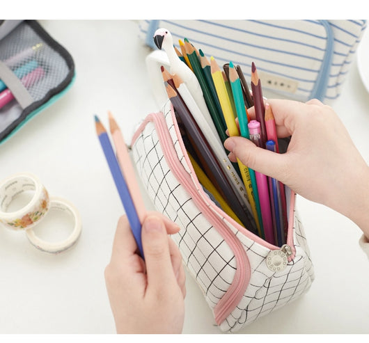 Estuche de Malla de Gran Capacidad para Útiles Escolares - Image 9