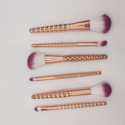 Brocha de Maquillaje con Escamas de Pez y Patrón Panal - Image 13