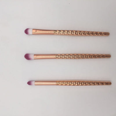 Brocha de Maquillaje con Escamas de Pez y Patrón Panal - Image 15