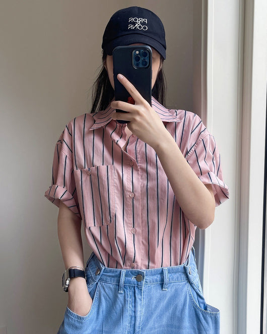 Camisa Retro de Rayas con Solapa Literaria, Manga Corta Suelta y Ligera - Image 48