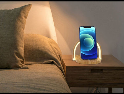 Cargador Inalámbrico 15W con Luz Nocturna y Soporte para Móvil - Image 7