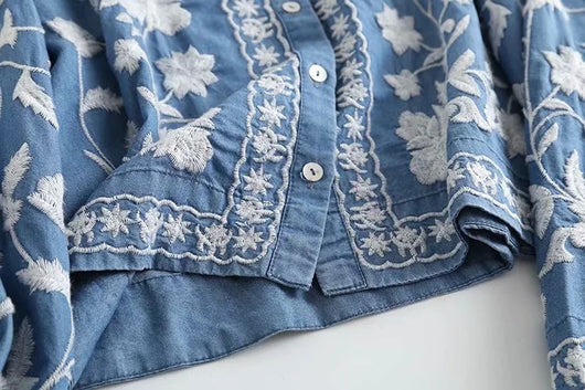 Camisa Denim de Algodón Tencel con Cuello V y Bordados para Mujer - Image 11