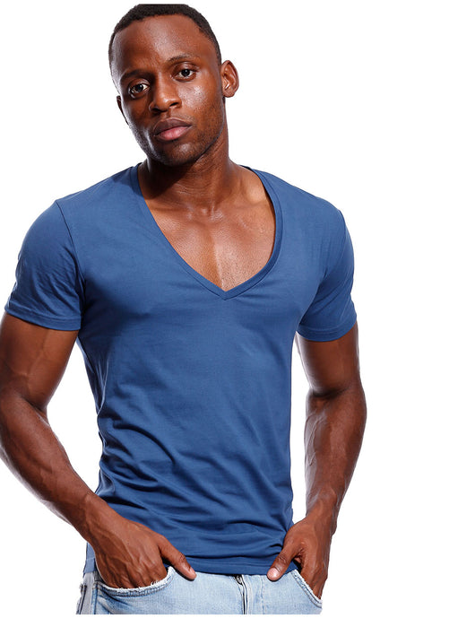 Playera Escote Profundo para Hombre - Cuello en V Amplio - Image 11