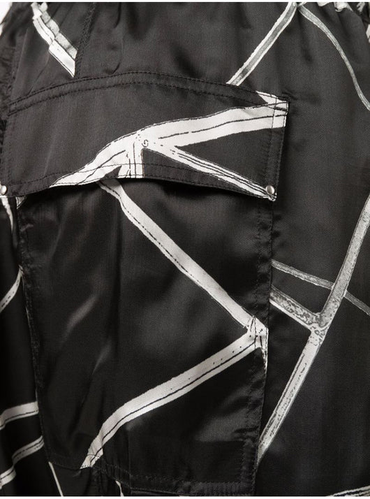 Shorts Cómodos con Estampado Abstracto en Tela Ligera - Image 14