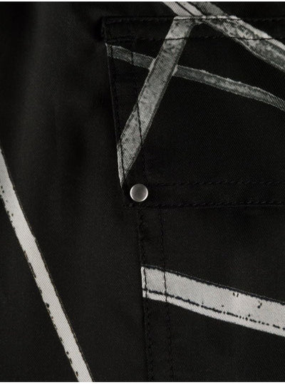 Shorts Cómodos con Estampado Abstracto en Tela Ligera - Image 16