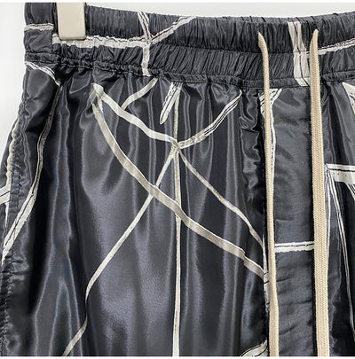 Shorts Cómodos con Estampado Abstracto en Tela Ligera - Image 30