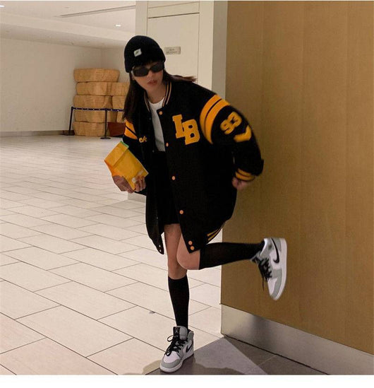 Sudadera Acolchada con Capucha y Cierre de Diseño Japonés Negro - Image 16