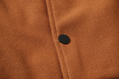 Chaqueta Universitaria de Cuero con Bordado de Calavera y Costuras en Mangas - Image 14