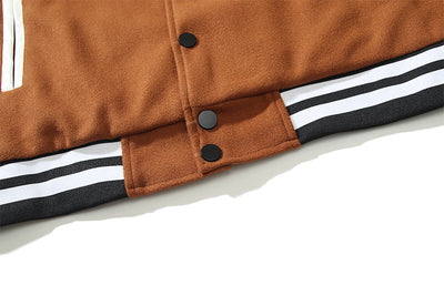 Chaqueta Universitaria de Cuero con Bordado de Calavera y Costuras en Mangas - Image 15