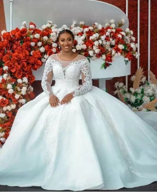 Vestido de Novia Elegante con Mangas Largas - Image 7