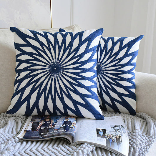 Funda de Almohada Bordada Clásica sin Relleno - Image 11