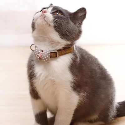 Collar para Gato con Lunares y Moño de Algodón - Image 9