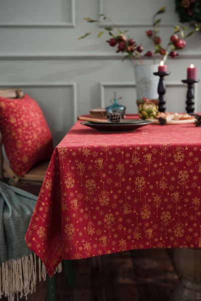 Mantel Navideño Rojo con Detalles Dorados - Image 11
