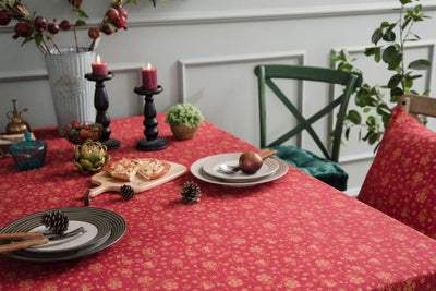 Mantel Navideño Rojo con Detalles Dorados - Image 13
