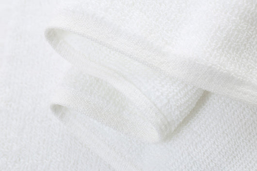 Toalla Blanca para Masaje de Pies - Image 15