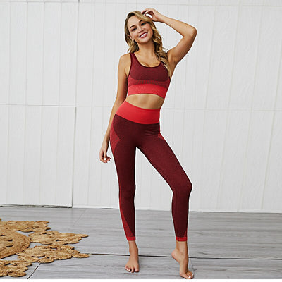 Conjunto de Yoga sin Costuras con Tecnología Absorbente de Humedad para Mujer - Image 13
