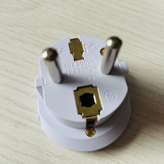 Adaptador de Corriente Multiesándar 16A - Enchufe Alemán a Europeo, Francés y Coreano - Image 9