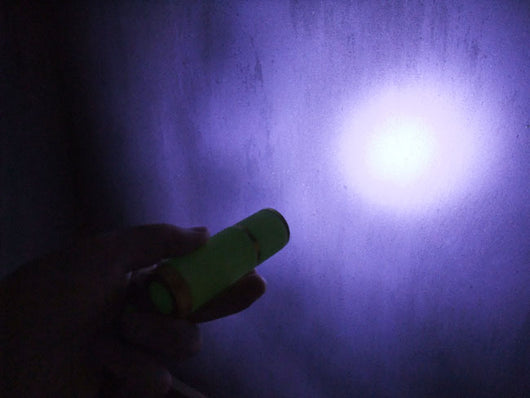 Linterna LED de 9 Cabezales en Aluminio de Alta Potencia - Image 8