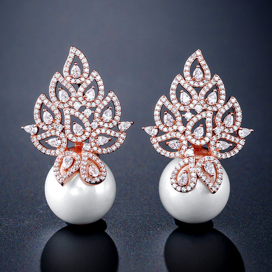 Aretes de Perla con Patrón Calado Elegante - Image 14