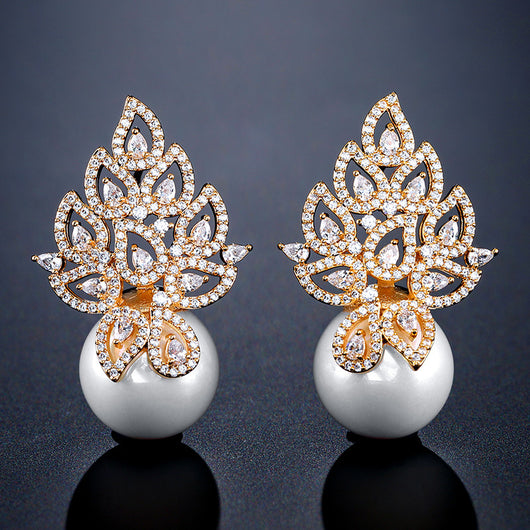 Aretes de Perla con Patrón Calado Elegante - Image 15