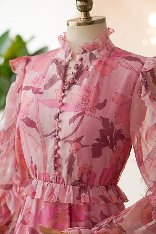 Vestido Elegante de Gasa con Cuello Mao y Cintura Francesa - Image 18