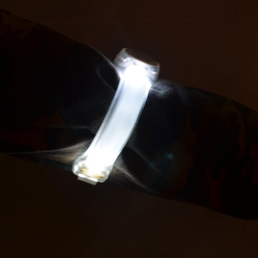 Brazalete LED Reflectante de Seguridad Nocturna para Ciclismo y Running - Image 24