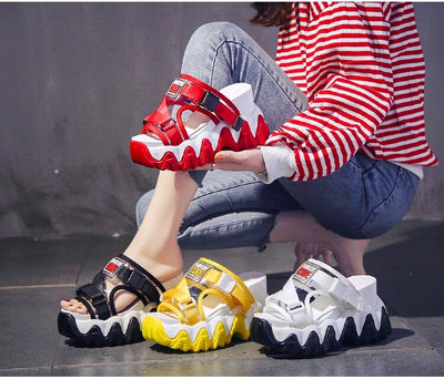 Sandalias y Pantuflas de Suela Gruesa para Mujer - Image 9