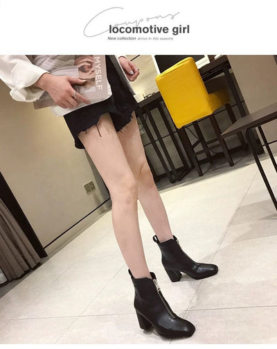 Botas Cortas Retro para Mujer con Punta Cuadrada y Tacón Grueso - Image 11