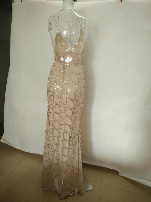 Vestido Halter Escotado con Lentejuelas Sexy - Image 25