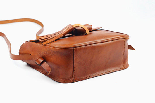 Bolsa de Cuero Retro Artesanal con Flecos para Mujer - Image 14