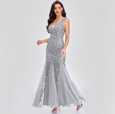 Vestido Largo Elegante sin Mangas con Escote V y Lentejuelas Bordadas - Image 13