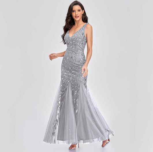 Vestido Largo Elegante sin Mangas con Escote V y Lentejuelas Bordadas - Image 13