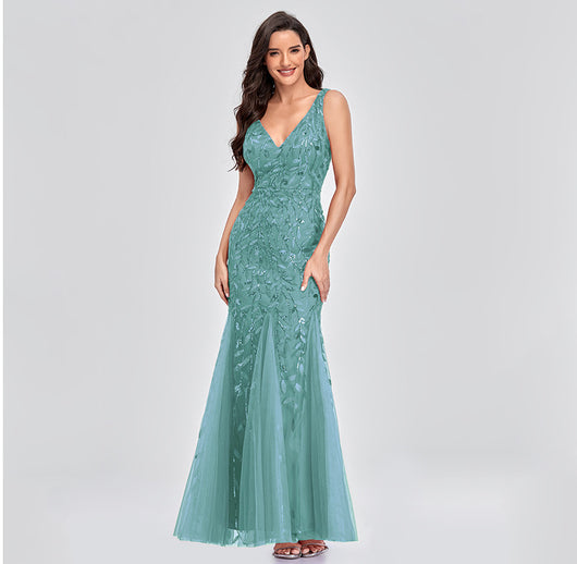 Vestido Largo Elegante sin Mangas con Escote V y Lentejuelas Bordadas - Image 14