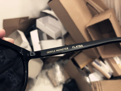 Gafas de Sol Modernas en Plástico - Image 18