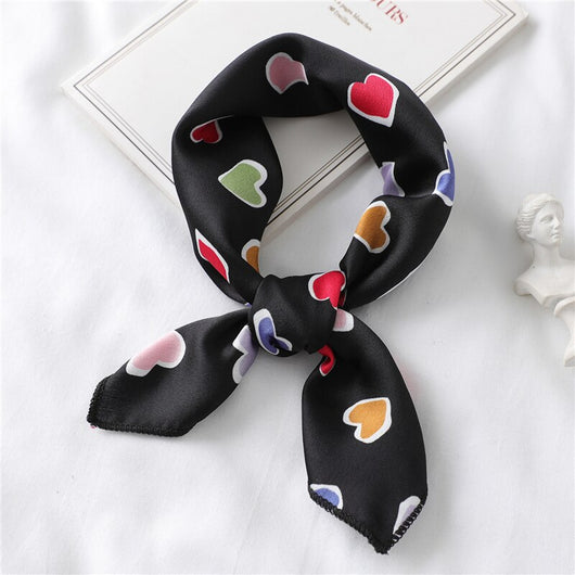 Pañuelo de Seda Estampado Corazones - Foulard Cuadrado Multiuso para Mujer - Image 9