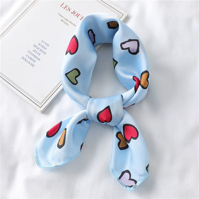 Pañuelo de Seda Estampado Corazones - Foulard Cuadrado Multiuso para Mujer - Image 11