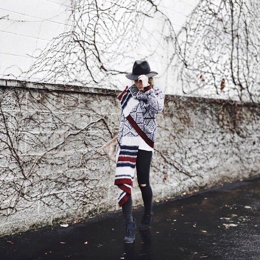 Suéter Tejido a Rayas con Chaqueta Cuadros Otoño Invierno - Image 9