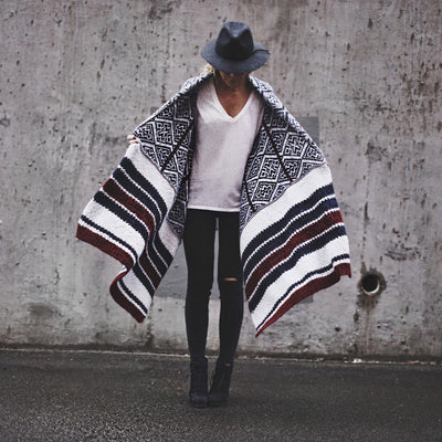 Suéter Tejido a Rayas con Chaqueta Cuadros Otoño Invierno - Image 12