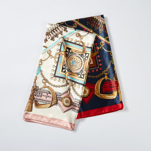 Pañuelo Cuadrado para Mujer con Cadena de Borlas - Image 5