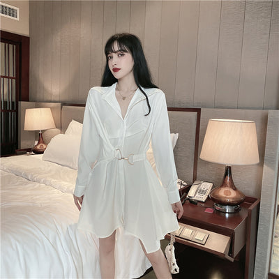 Vestido Camisero Blanco de Largo Medio con Corte Irregular - Image 17