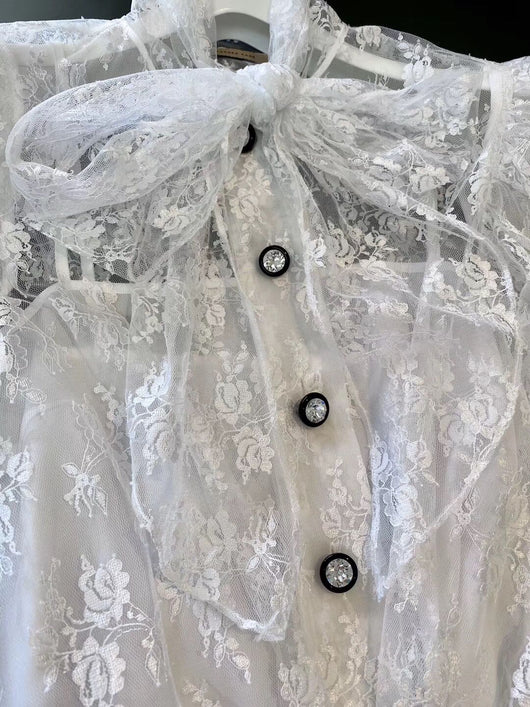 Blusa de Encaje Bordado Elegante - Image 10
