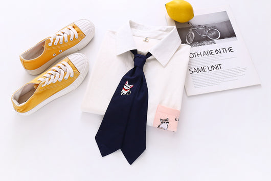 Camisa Blanca de Algodón con Gato Adorable en Estilo Escuela de Arte Japonesa - Image 5