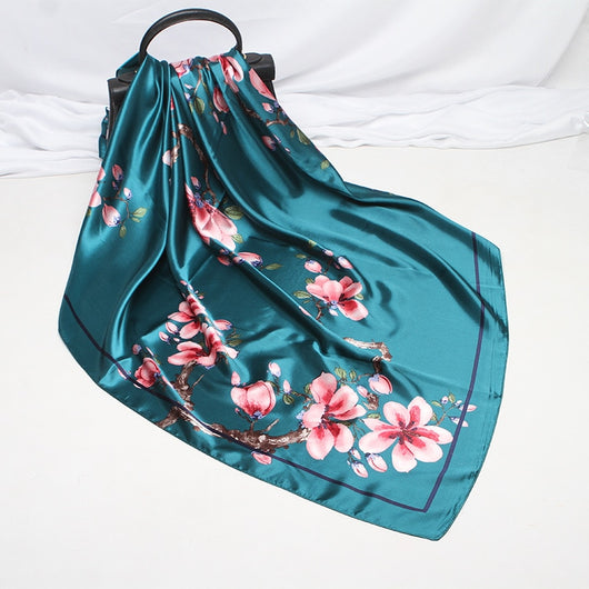 Pañuelo de Seda Premium para Mujer - Image 10