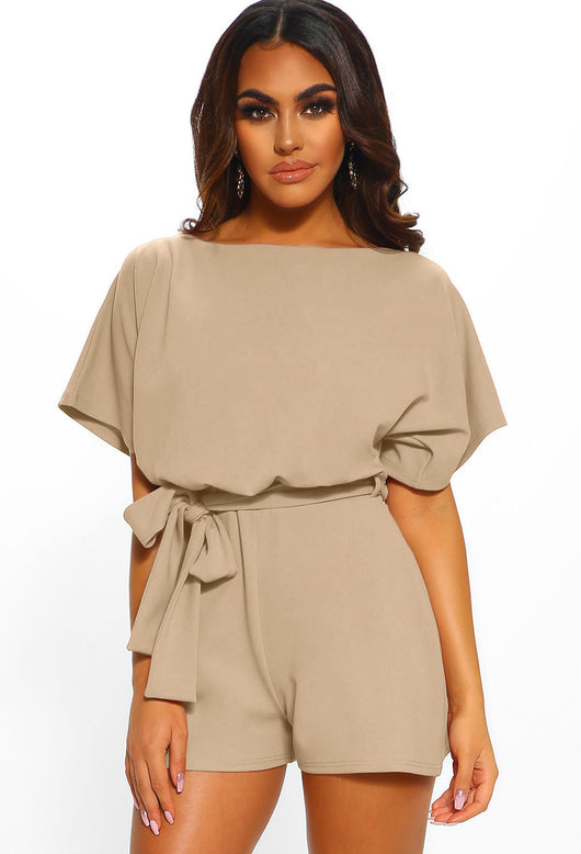 Jumpsuit Corto de Moda Estival - Diseño Moderno y Versátil - Image 11