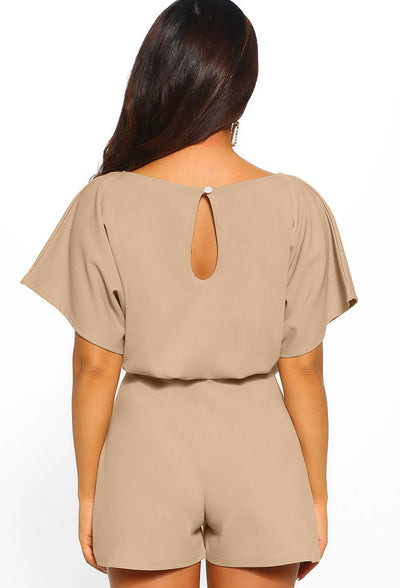 Jumpsuit Corto de Moda Estival - Diseño Moderno y Versátil - Image 12