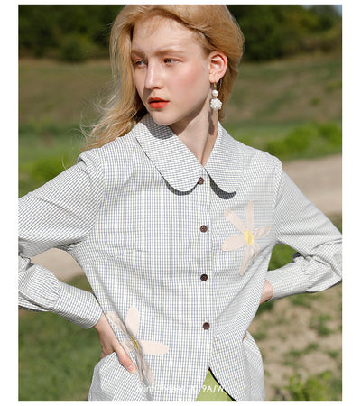 Blusa Larga Francesa de Diseño Independiente con Margaritas Pintadas a Mano - Image 10