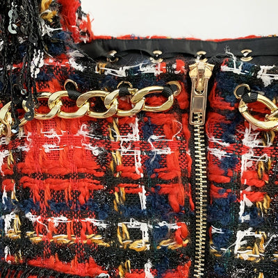 Blusa Envolvente con Cadena Metálica y Lentejuelas Estampadas - Image 12