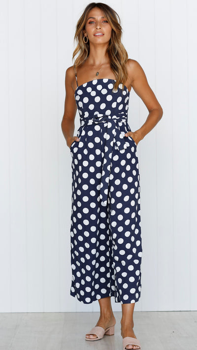 Jumpsuit Largo sin Mangas con Escote Halter y Lunares - Image 11